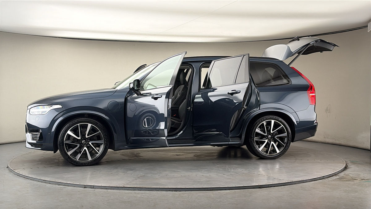 More views of Volvo XC90