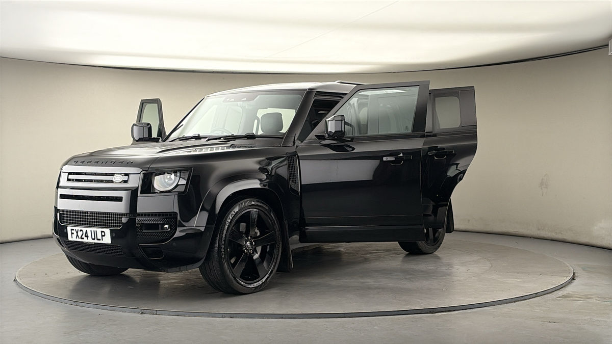 More views of Land Rover Defender 110