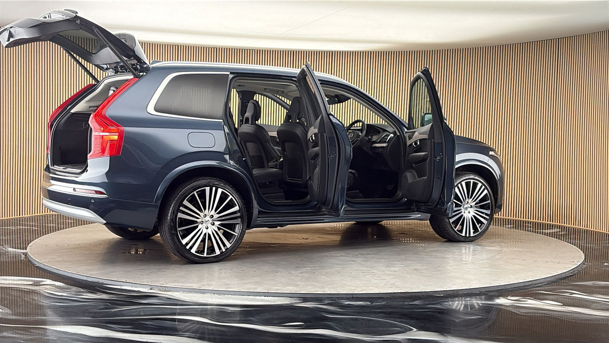 More views of Volvo XC90