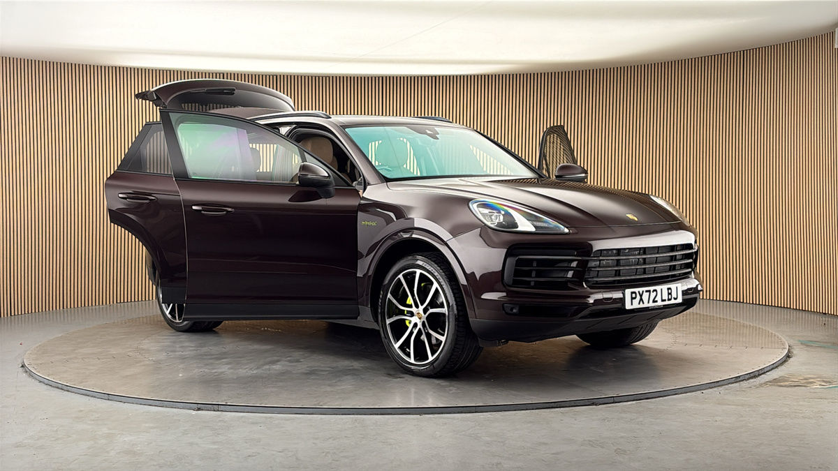 More views of Porsche Cayenne