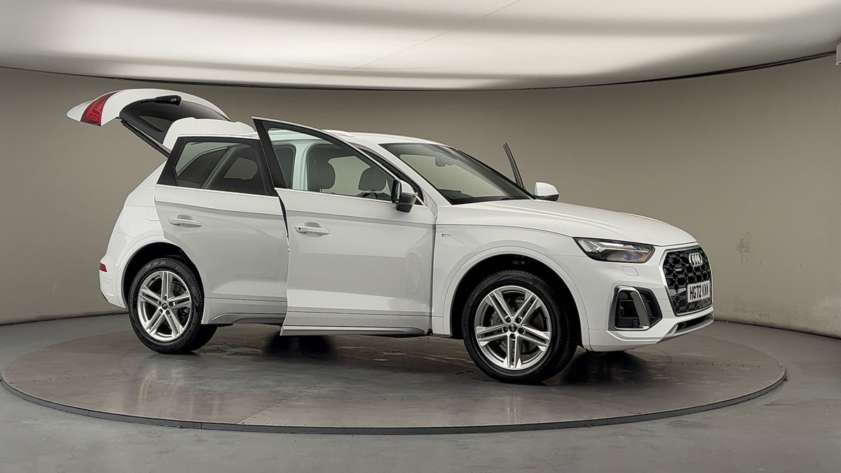 More views of Audi Q5