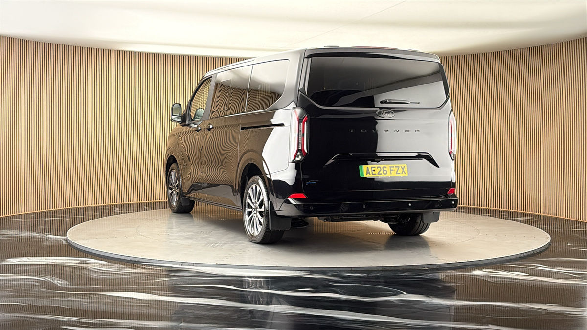 More views of Ford E-Tourneo Custom
