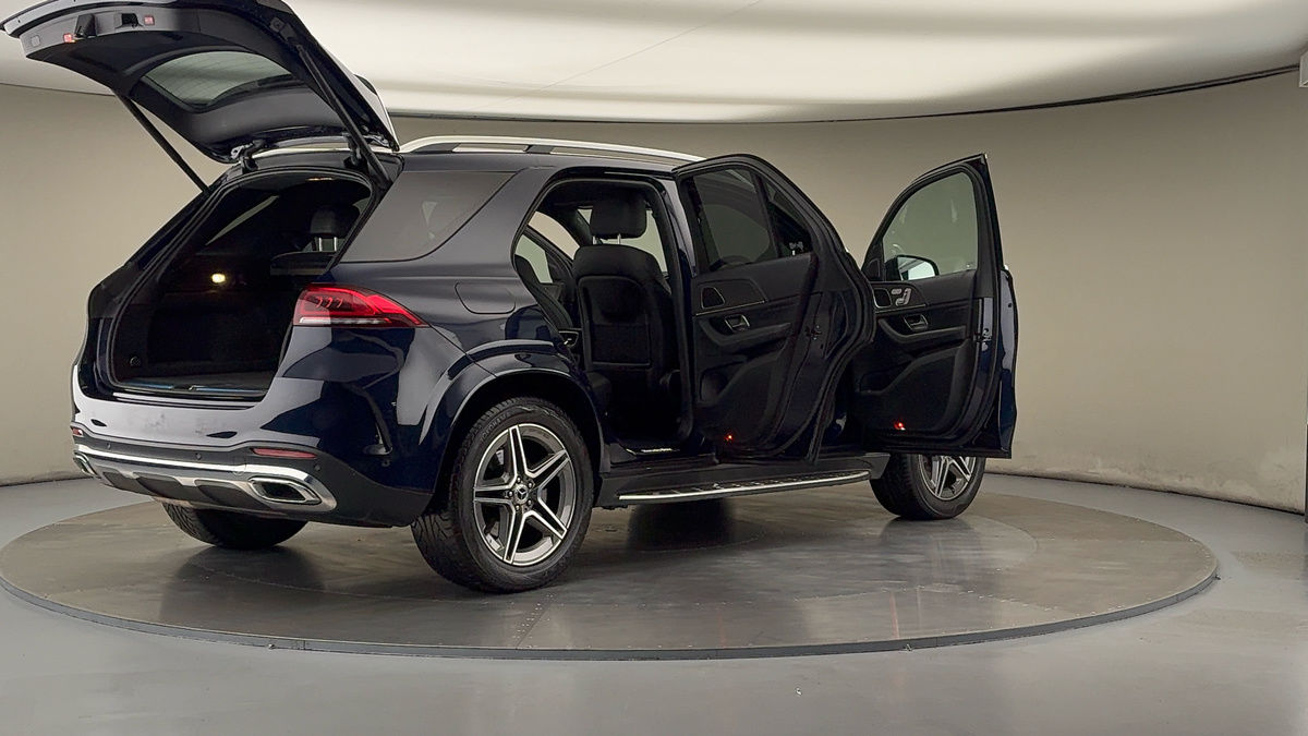 More views of Mercedes-Benz GLE