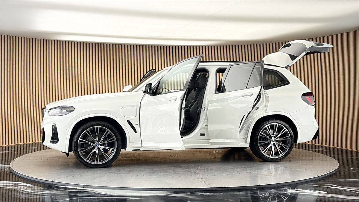 More views of BMW X3