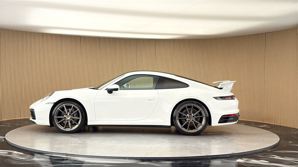 Porsche 911 Image 15