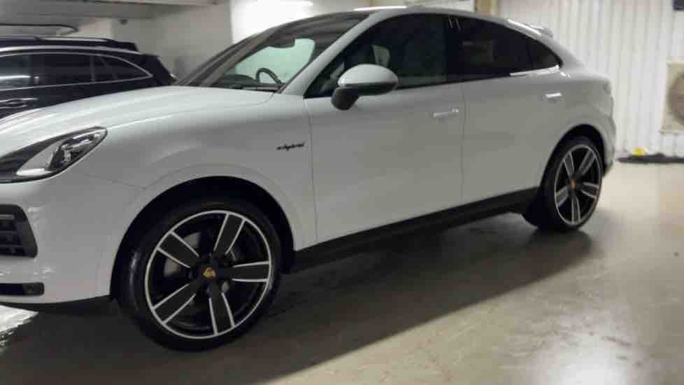 More views of Porsche Cayenne