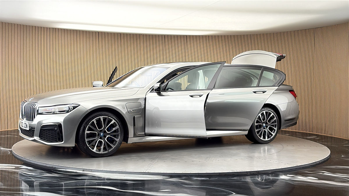 More views of BMW 7 Series