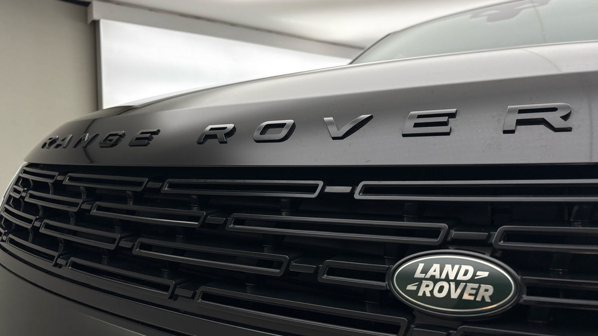 Land Rover Range Rover Sport Image 24