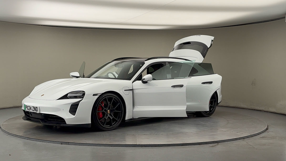 Porsche Taycan Image 22