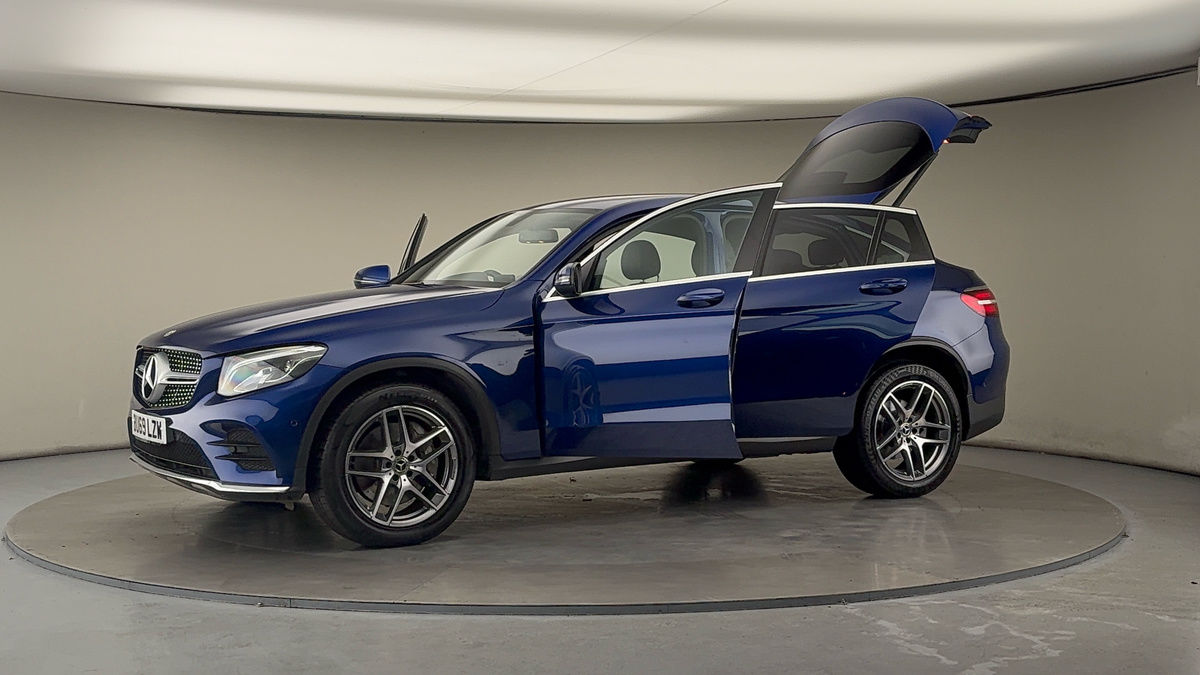 More views of Mercedes-Benz GLC