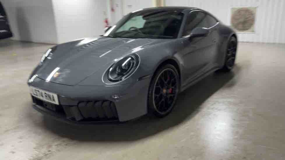 More views of Porsche 911