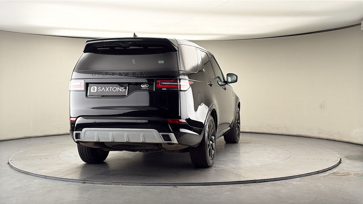 More views of Land Rover Discovery