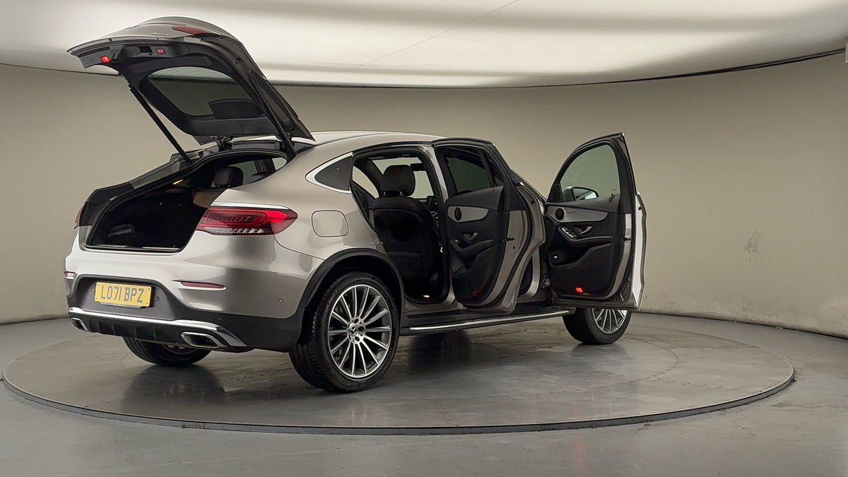 More views of Mercedes-Benz GLC