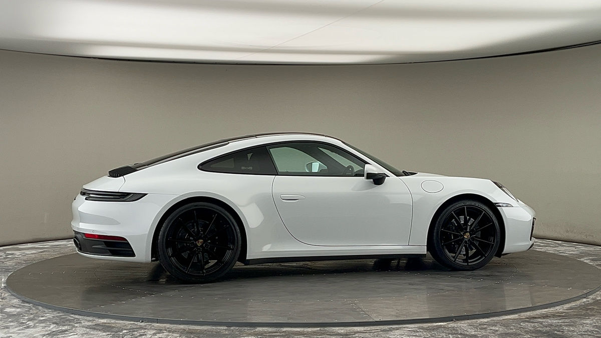 More views of Porsche 911