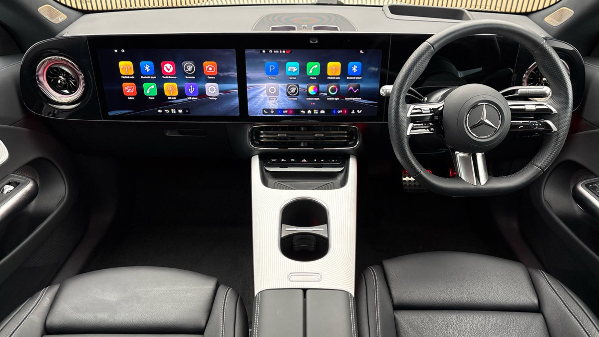 Mercedes-Benz CLA Image 12