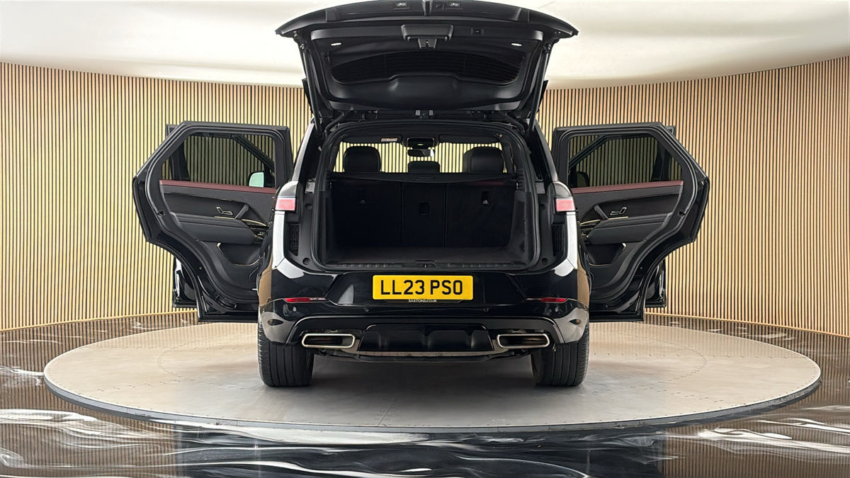 More views of Land Rover Range Rover Sport