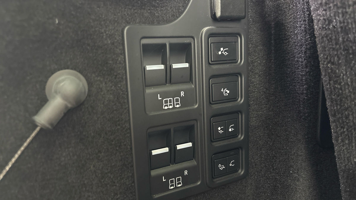 Land Rover Discovery Image 42