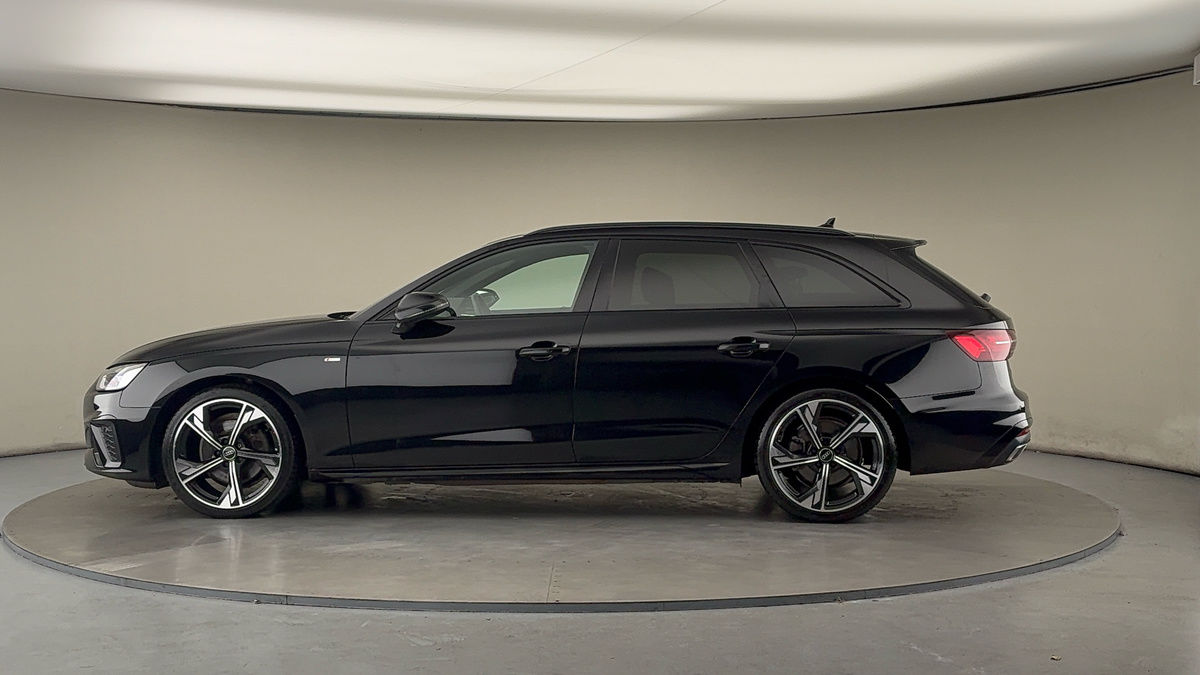 More views of Audi A4 Avant