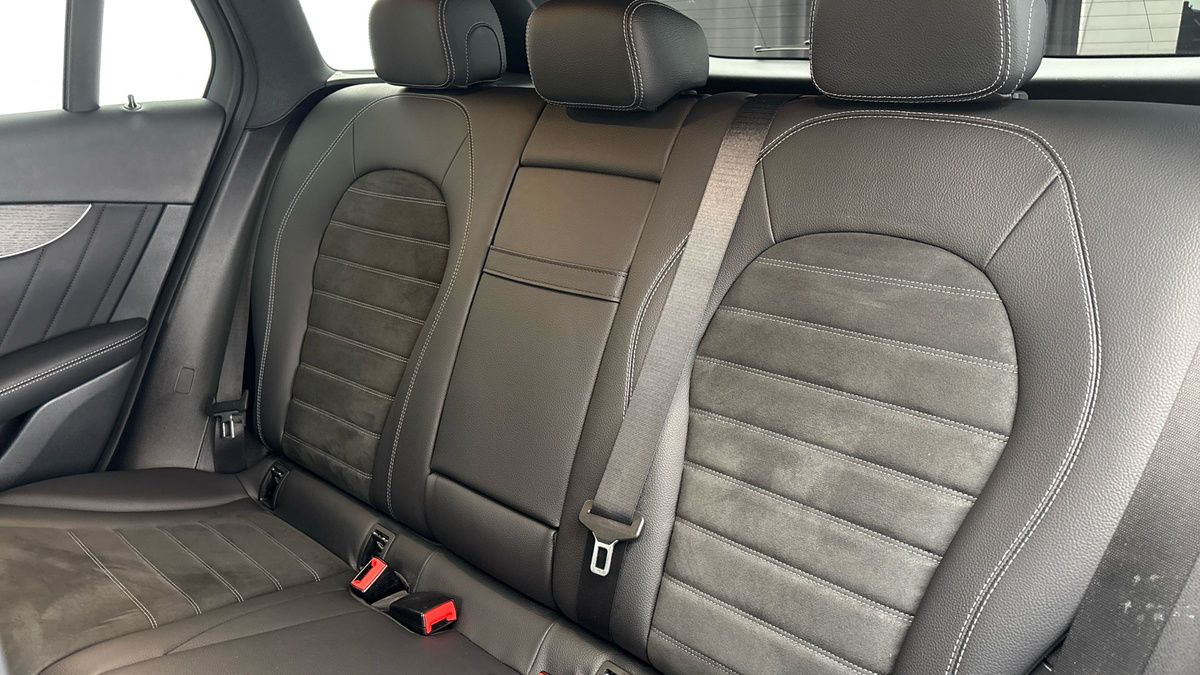 Mercedes-Benz GLC Image 8