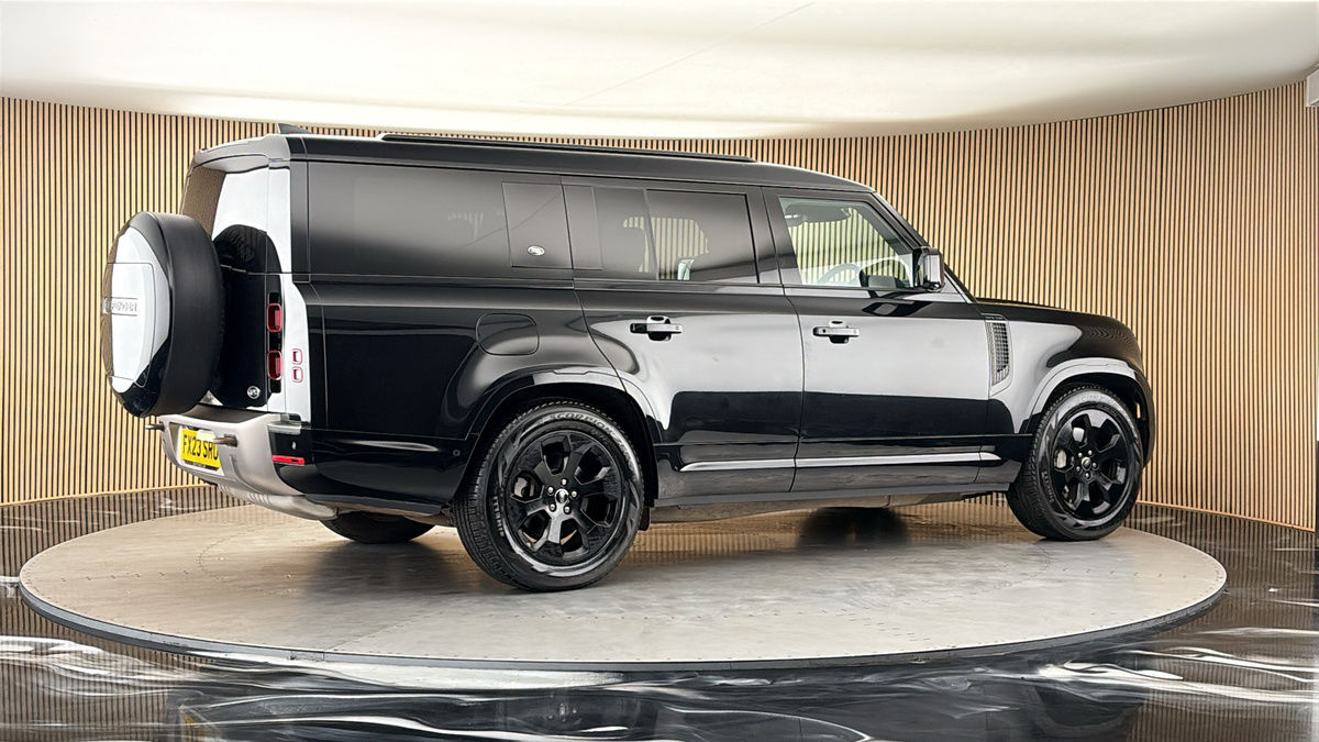 More views of Land Rover Defender 130