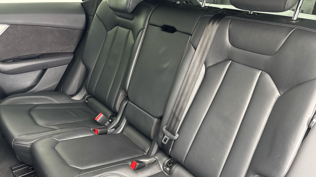 Audi Q8 Image 8