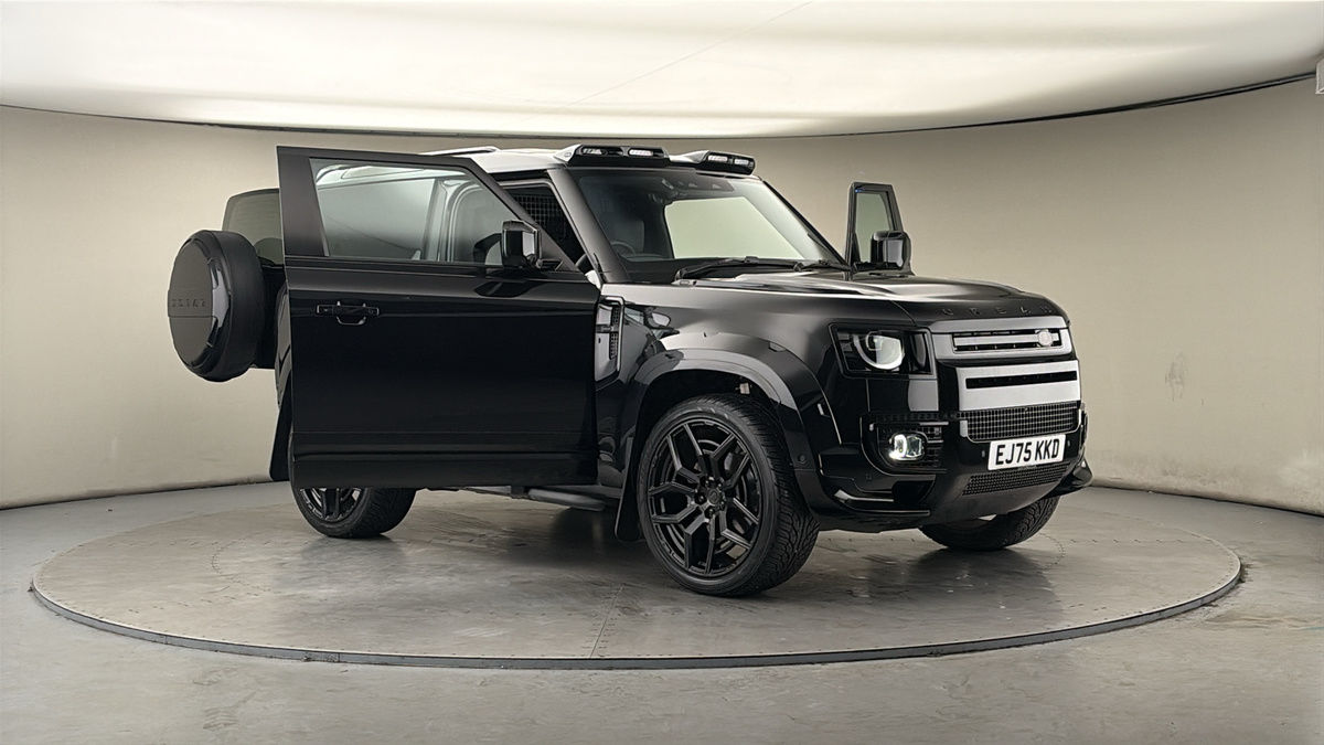 More views of Land Rover Defender 90