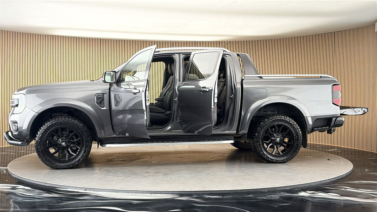 More views of Ford Ranger