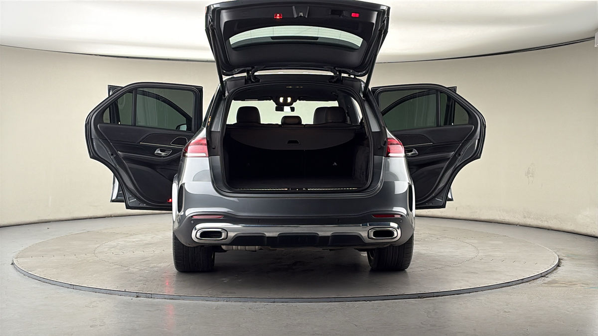 More views of Mercedes-Benz GLE