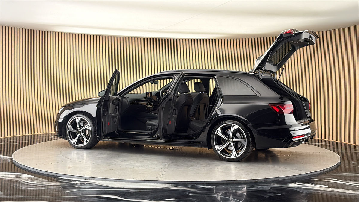 More views of Audi A4 Avant