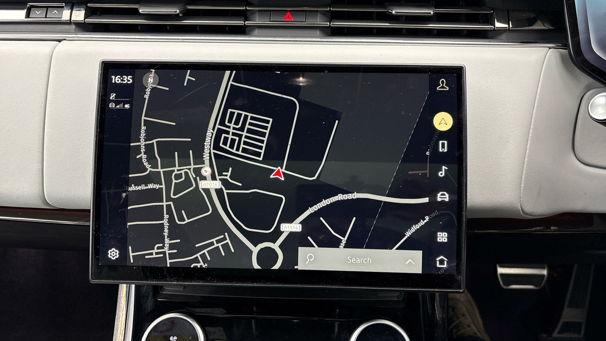 Land Rover Range Rover Sport Image 17