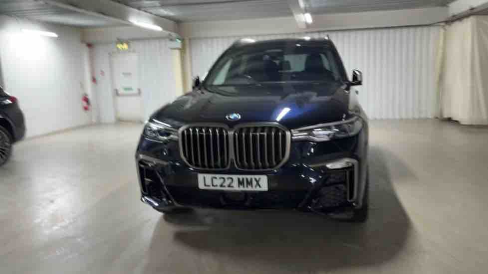 More views of BMW X7