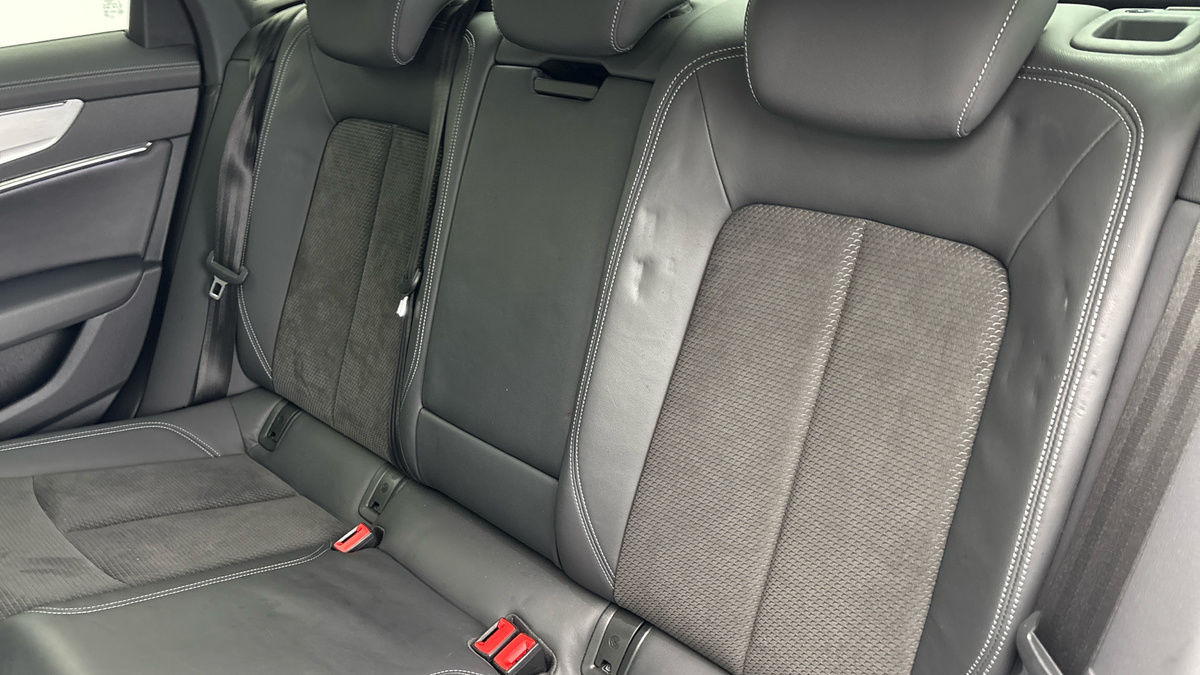 Audi A6 Saloon Image 8