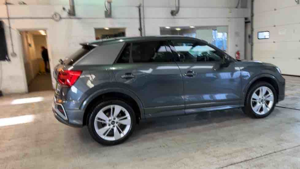 More views of Audi Q2