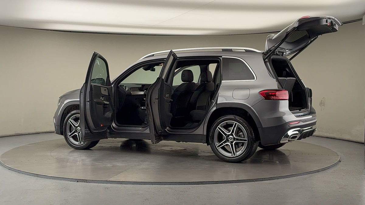 More views of Mercedes-Benz GLB