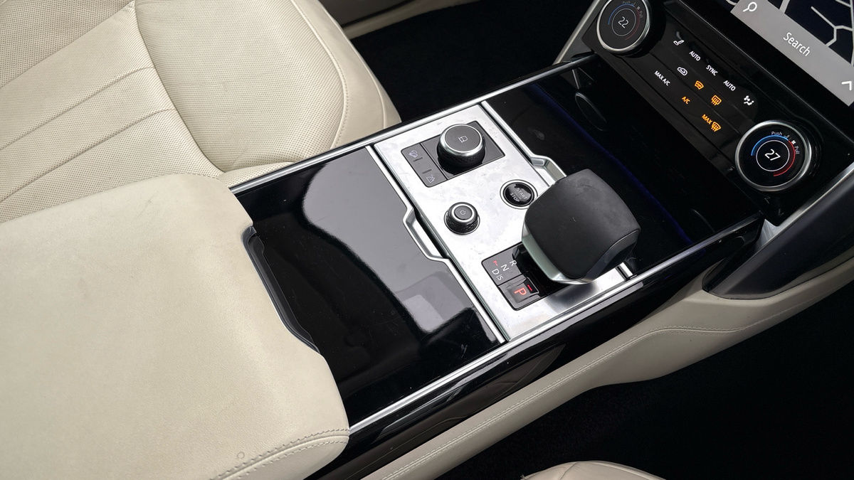 Land Rover Range Rover Image 18