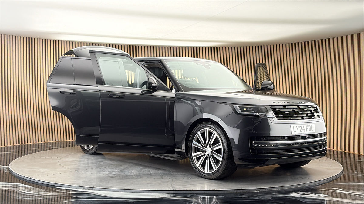 More views of Land Rover Range Rover