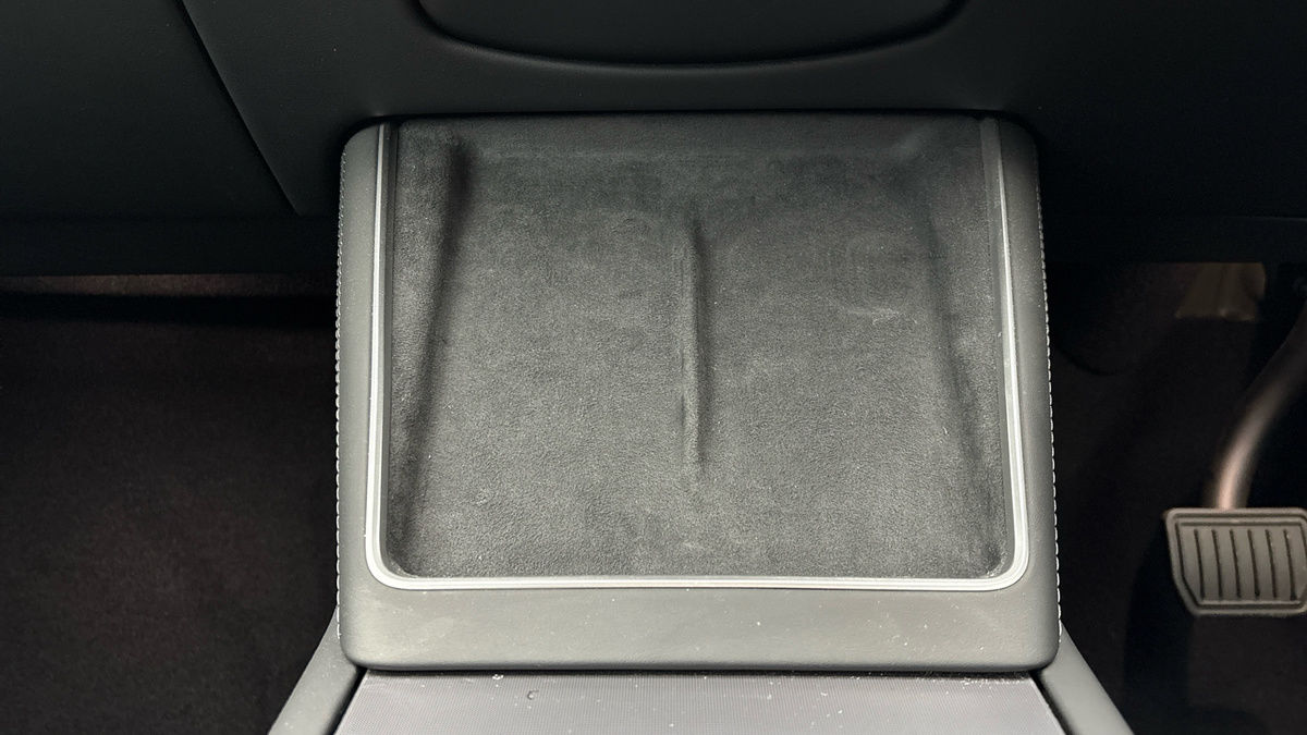 Tesla Model Y Image 29