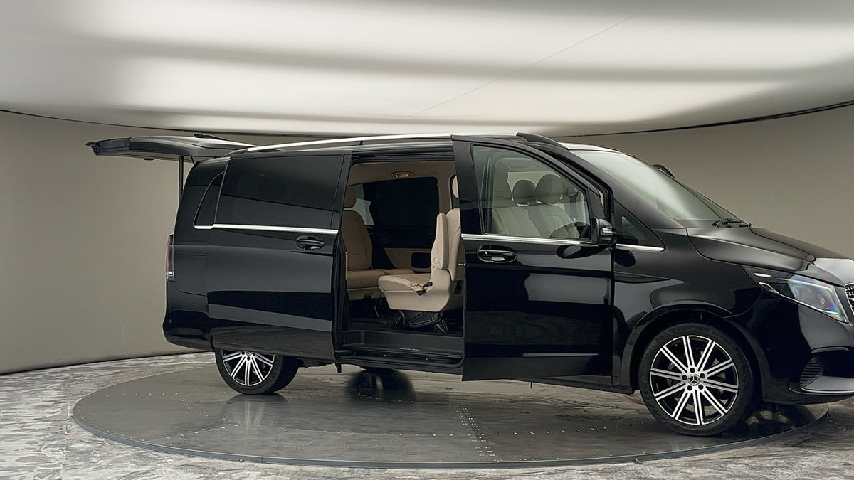 More views of Mercedes-Benz V Class