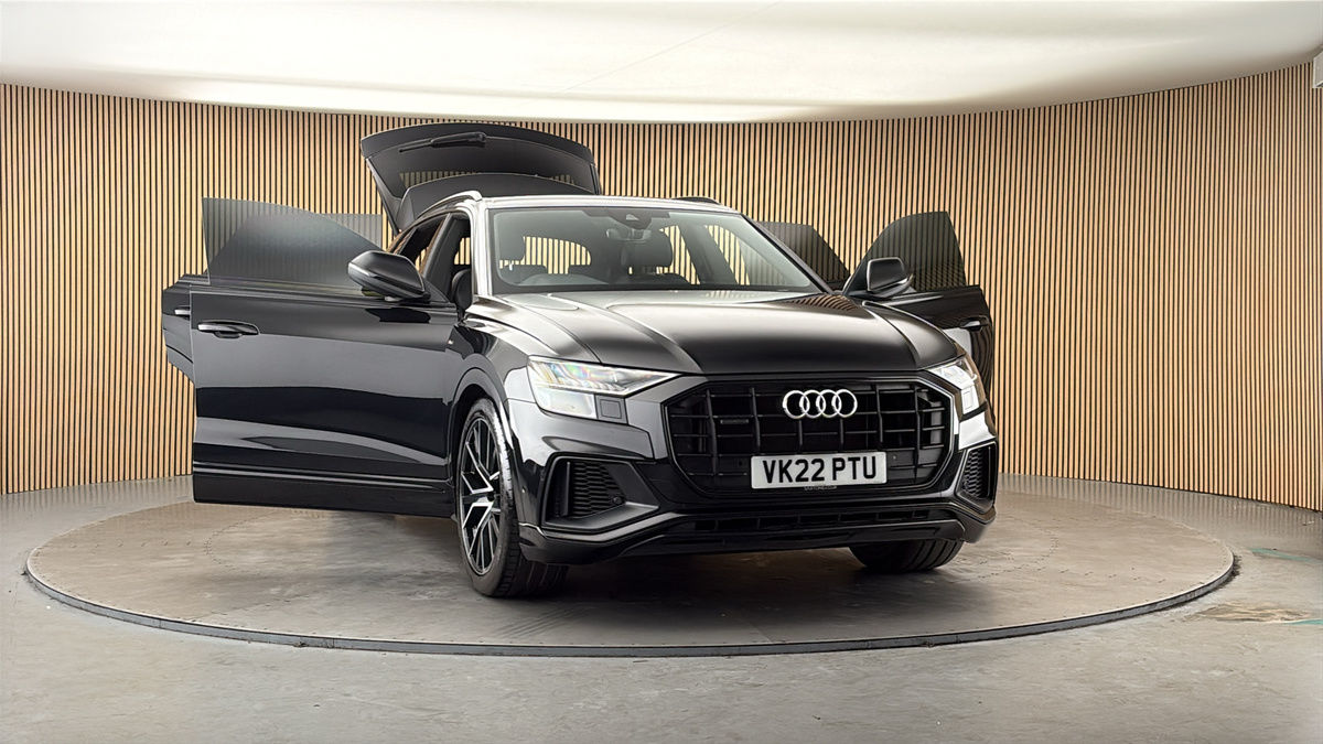 More views of Audi Q8