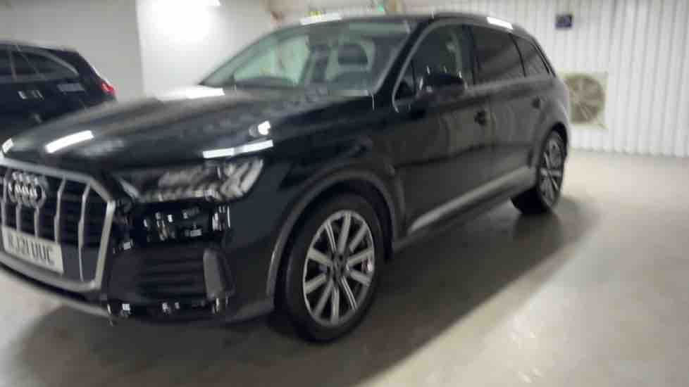 More views of Audi Q7