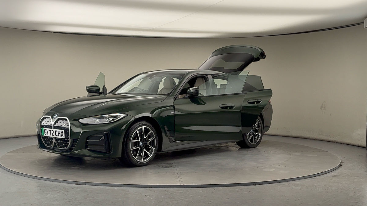 More views of BMW i4