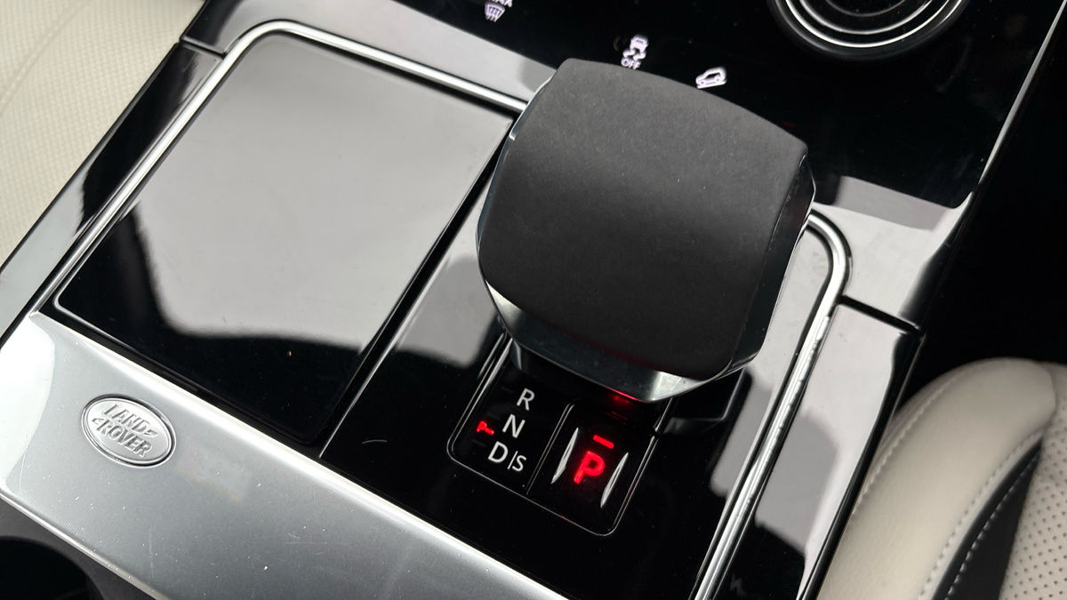 More views of Land Rover Range Rover Velar
