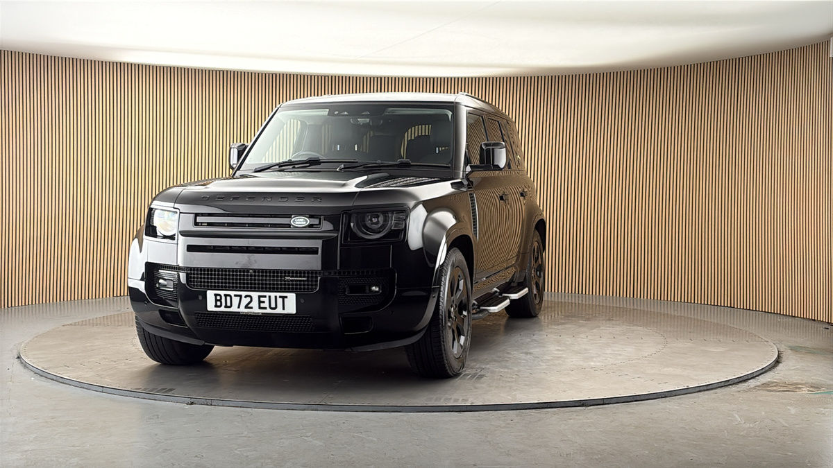 More views of Land Rover Defender 110