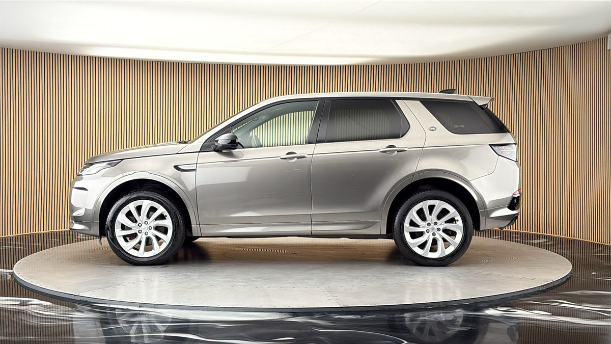 Land Rover Discovery Sport Image 15
