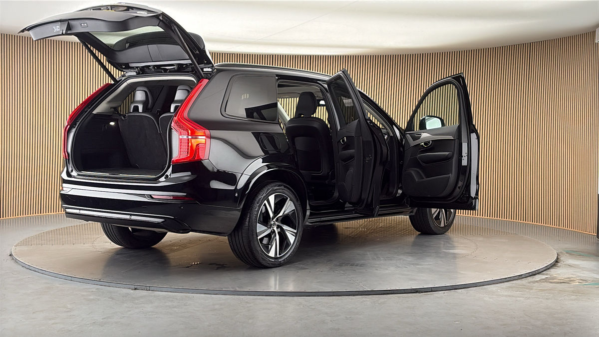 More views of Volvo XC90