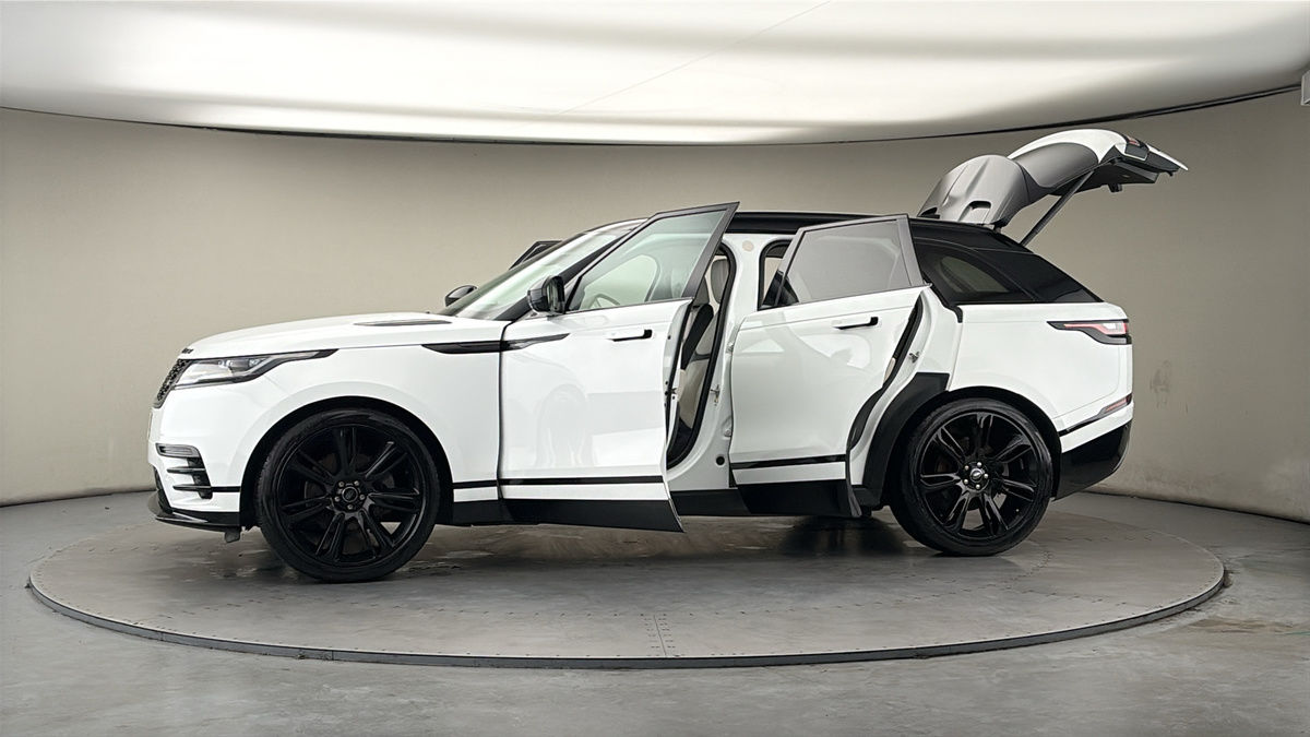 More views of Land Rover Range Rover Velar