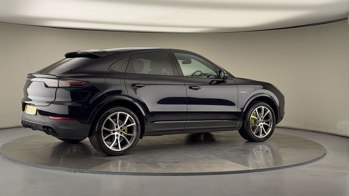 More views of Porsche Cayenne