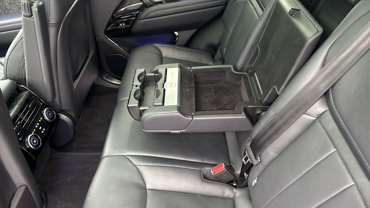 Land Rover Range Rover Sport Image 9