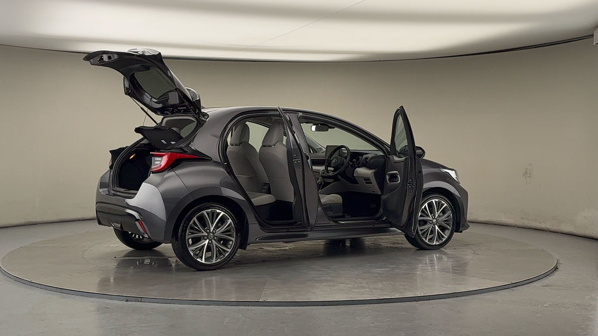 More views of Toyota Yaris