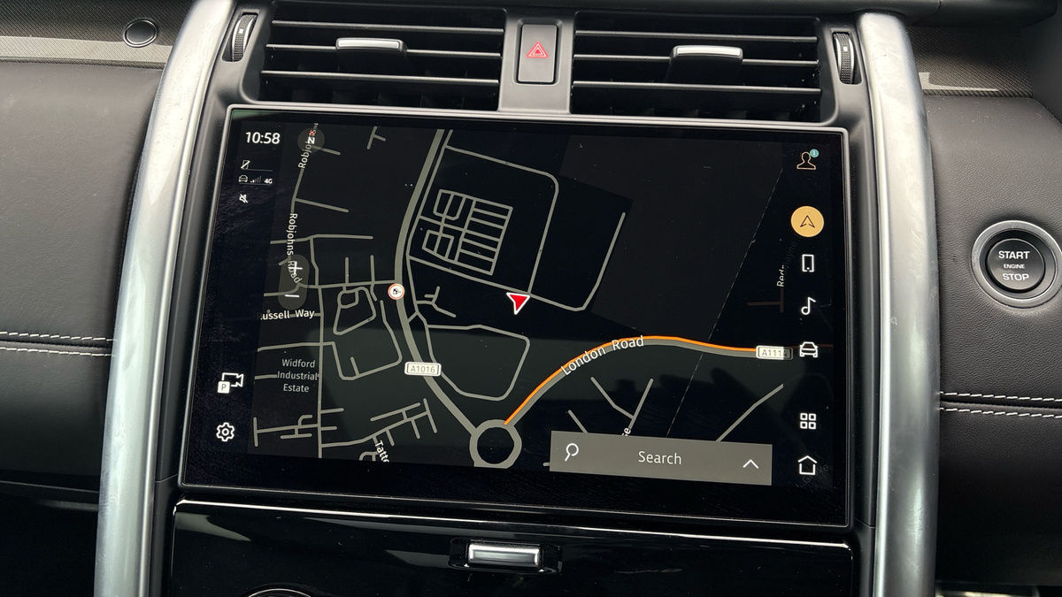 Land Rover Discovery Image 17